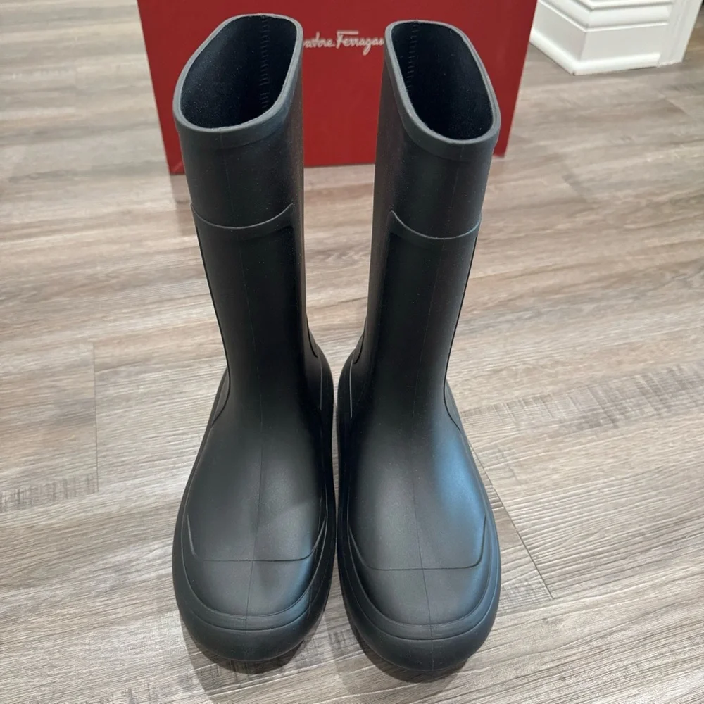 Salvatore Ferragamo Gancini Logo Rubber Rainboots